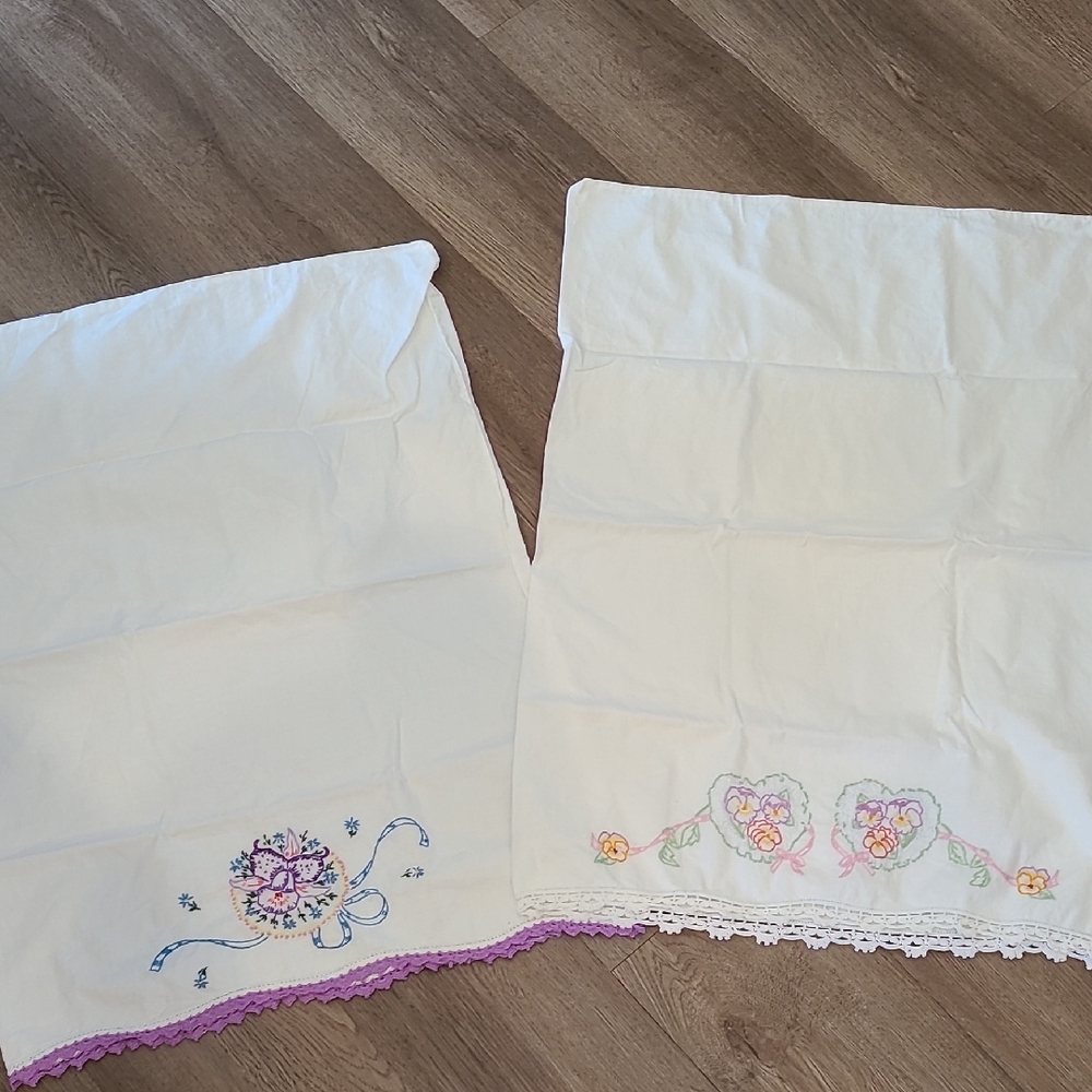 Vintage Embroidered White Pillowcases with Floral Design